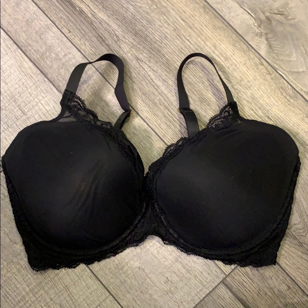 Lacey bra